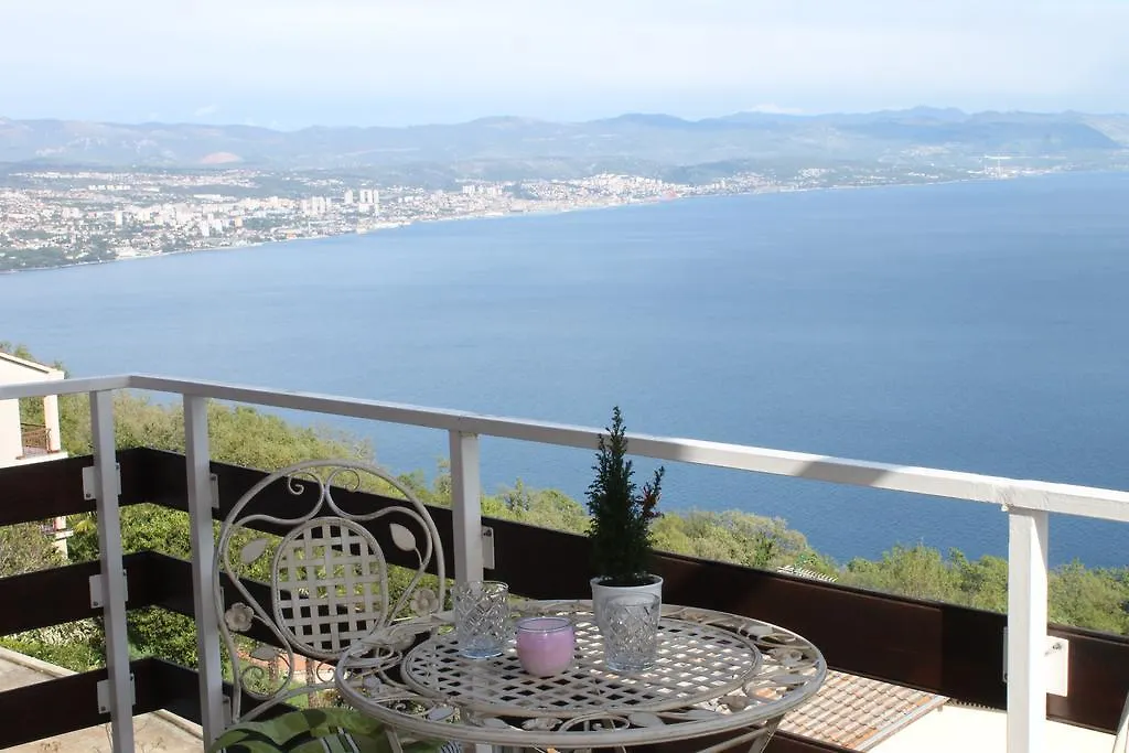 Appartement Holiday Paradise Opatija